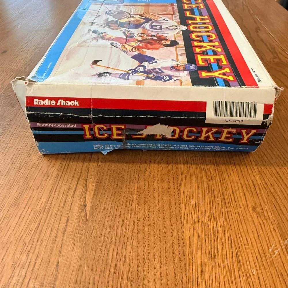Vintage Radio Shack 60-1099 Ice Hockey Tabletop Game Battery Operated Blue Boxed